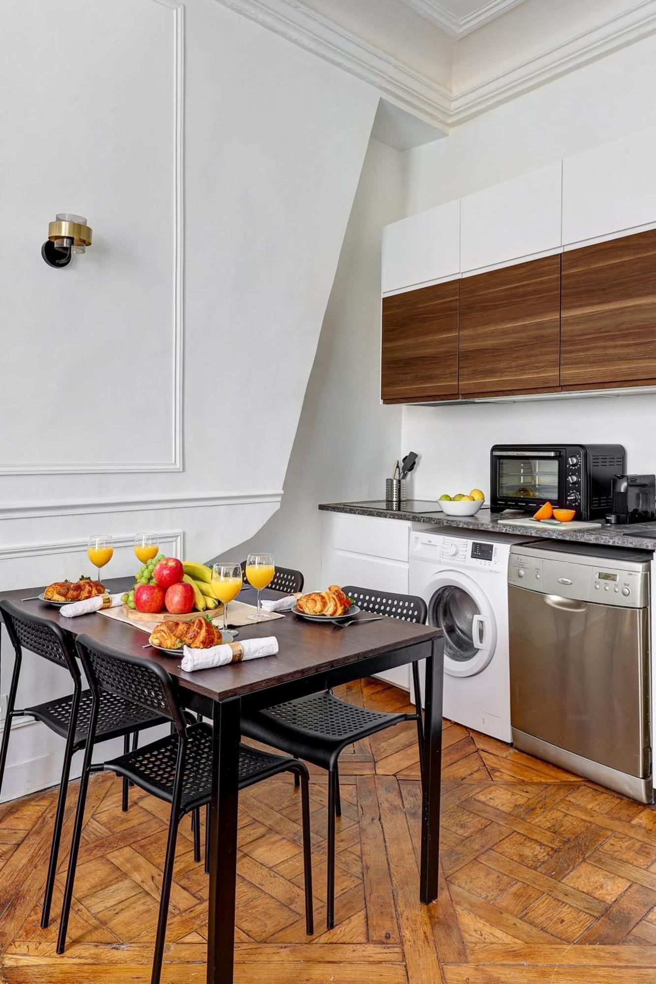 Eiffel Tower & Invalides - 1Br - Cityapartmentstay Paris Exterior photo